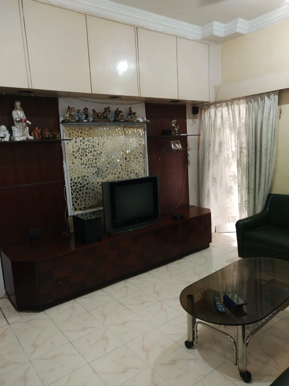 2 BHK Semi Furnished in Surya Kiran , Bandra West